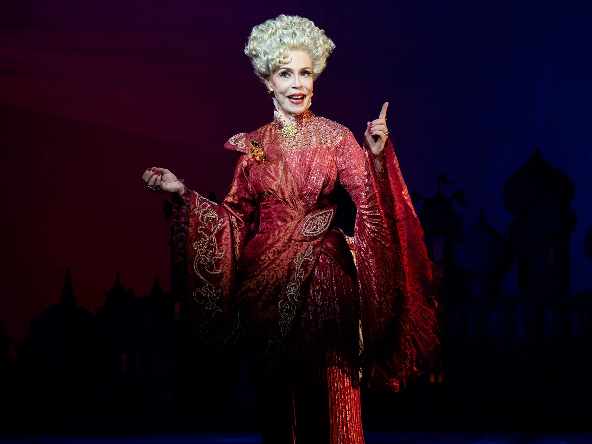 Madame Morrible (Ellen Harvey) in Wicked on Broadway
